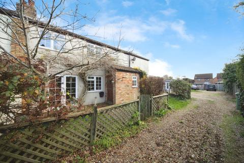 3 bed property, in Leighton Road, £500,000