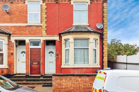 4 bed property, in Mill Road, £250,000