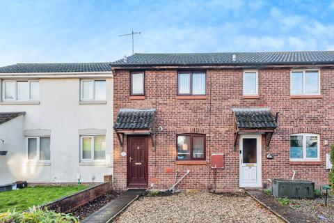 2 bed property, in Windflower Road, £220,000