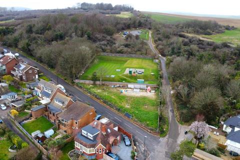 Studio, in Mount Way, £400,000
