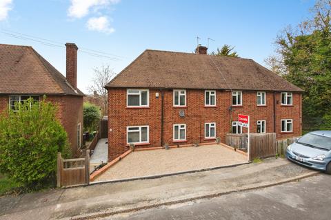 3 bed property, in Burns Crescent, £530,000