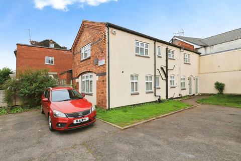 1 bed property, in Crawford Road, £220,000
