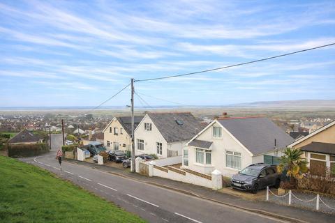 3 bed property, in Sandymere Road, £255,000
