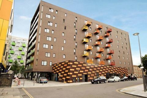 1 bed property, in Arboretum Place, £160,000