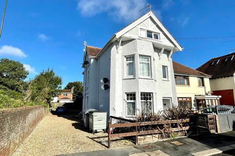 Studio, in Gordon Avenue, £55,000