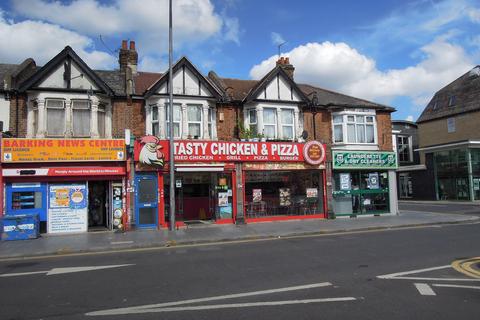 2 bed property, in Ripple Road, £150,000