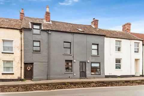 4 bed property, in London Road, £210,000