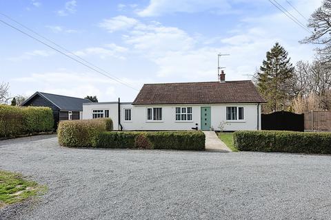 3 bed property, in Rectory Road, £650,000