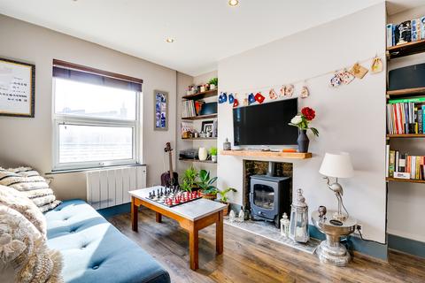 3 bed property, in Kenway Road, £800,000