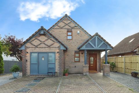 4 bed property, in Badger Sett, £620,000