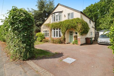 3 bed property, in Nanpantan Road, £535,000