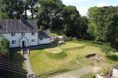 Studio, in Belle-Vue, £125,000