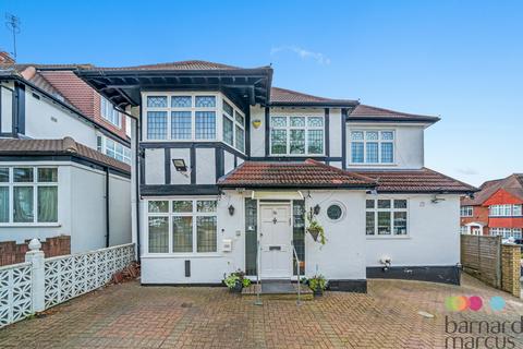 7 bed property, in Faber Gardens, £2,000,000