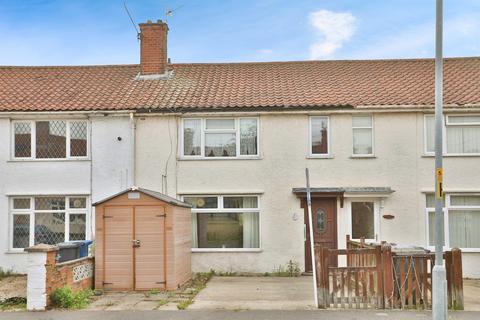 3 bed property, in Harmer Road, £205,000