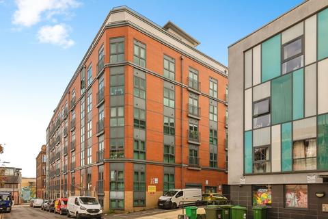 1 bed property, in Woolpack Lane, £110,000