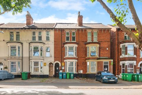 3 bed property, in Gregory Boulevard, £240,000