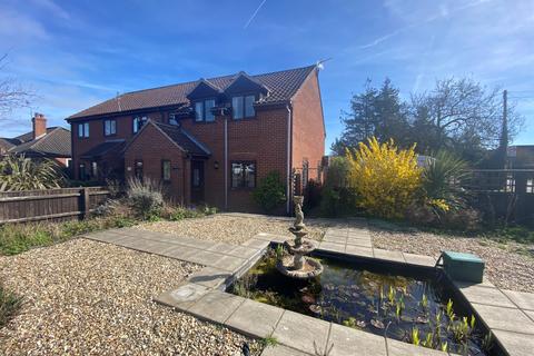 3 bed property, in Ingham Road, £210,000