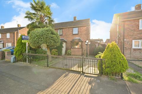 3 bed property, in Dudley Avenue, £250,000