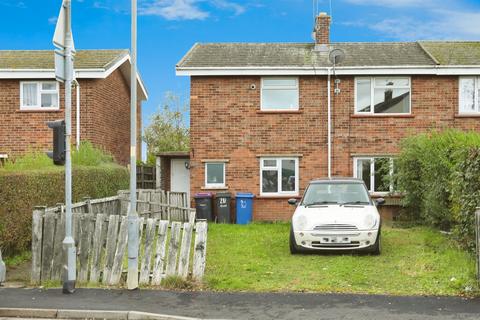 1 bed property, in Baines Road, £55,000