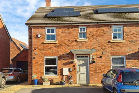 3 bed property, in Habitat Way, £500,000