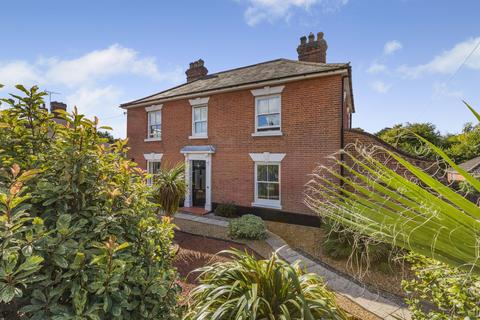 5 bed property, in Cromer Road, £650,000