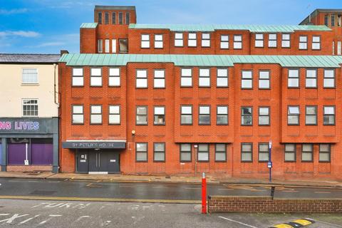 1 bed property, in Princes Street, £70,000