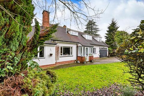 4 bed property, in 25 Clifton Road, £775,000