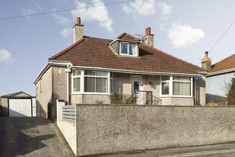 2 bed property, in Egremont Road, £220,000