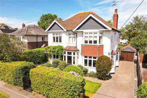 4 bed property, in Marley Avenue, £650,000