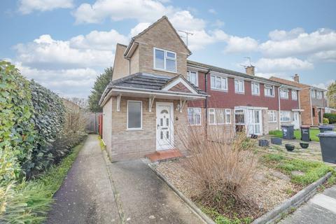 4 bed property, in Verwood Close, £325,000