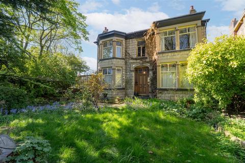 3 bed property, in Upper Chorlton Road, £450,000