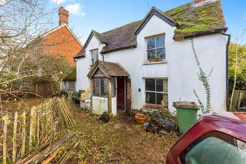 3 bed property, in Worthing Road, £400,000