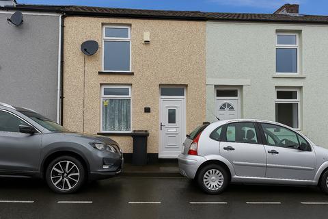 1 bed property, in Upper Edward Street, £70,000
