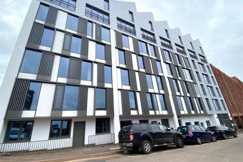 1 bed property, in Warwick Street, £210,000