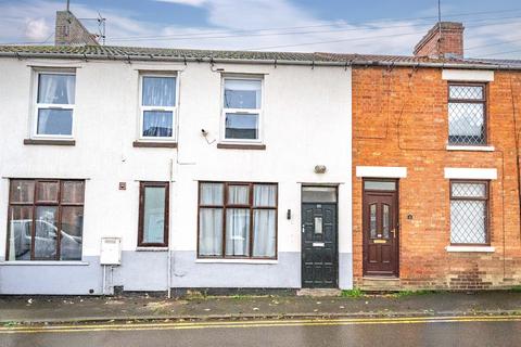 3 bed property, in New Street, £125,000