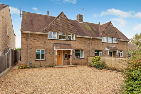 3 bed property, in Elton Road, £400,000