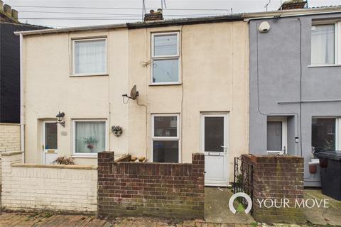 2 bed property, in Raglan Street, £80,000