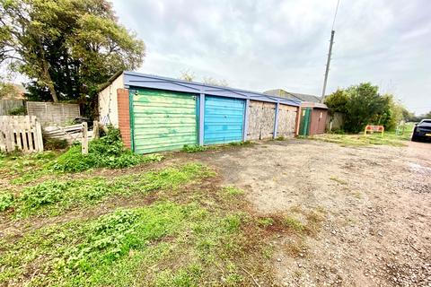 Studio, in Riverbank Close, £36,000