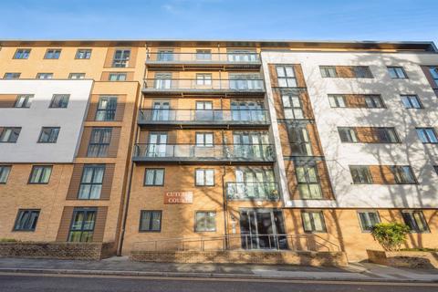 1 bed property, in Granville Street, £110,000