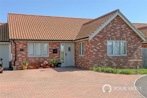 2 bed property, in Withersdale Road, £425,000