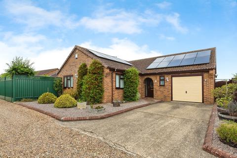 3 bed property, in Rose Cottage Gardens, £330,000