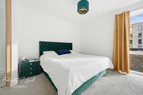 1 bed property, in Latimer Square, £385,000