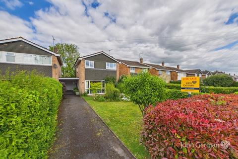 3 bed property, in Captains Lane, £380,000