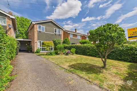 3 bed property, in Captains Lane, £369,950