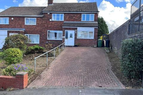 3 bed property, in Whitehall Lane, £250,000