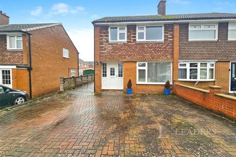 3 bed property, in Drysdale Road, £240,000