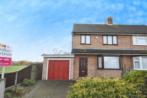 3 bed property, in Sixth Avenue, £500,000