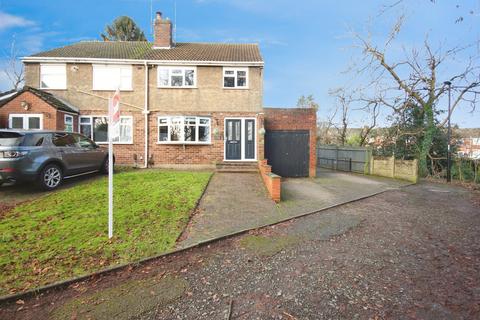 3 bed property, in The Jordans, £280,000