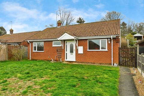 3 bed property, in Kings Croft, £180,000