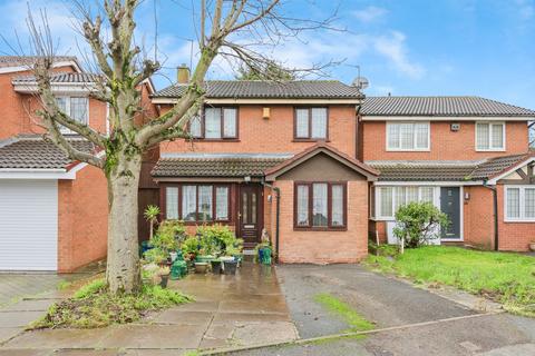 3 bed property, in Shakespeare Road, £260,000